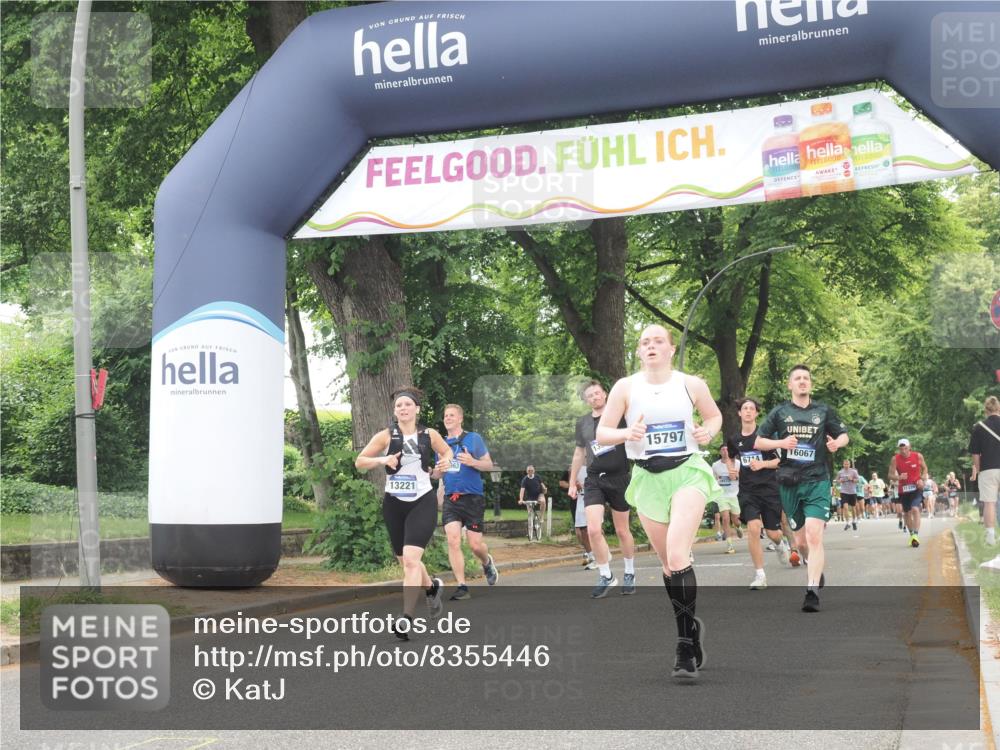 29.06.2025 - hella hamburg halbmarathon KatJ http://msf.ph/oto/8355446 29.06.2025 10:51:44 Zwischen KM18-KM19 1842, 6174 meine-sportfotos.de