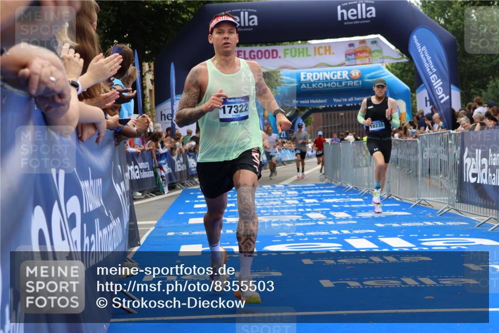 29.06.2025 - hella hamburg halbmarathon Strokosch-Dieckow http://msf.ph/oto/8355503 29.06.2025 10:30:39 Ziel 2460, 2851, 3845, 7055, 7231, 7481, 8318, 9508, 11413, 12049, 15253, 17322, 18235, 18871 meine-sportfotos.de
