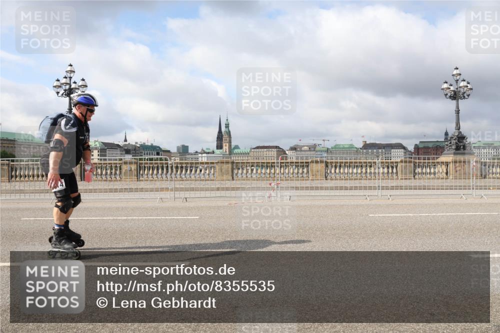 29.06.2025 - hella hamburg halbmarathon Lena Gebhardt http://msf.ph/oto/8355535 29.06.2025 09:09:31 Lombardsbrücke  meine-sportfotos.de
