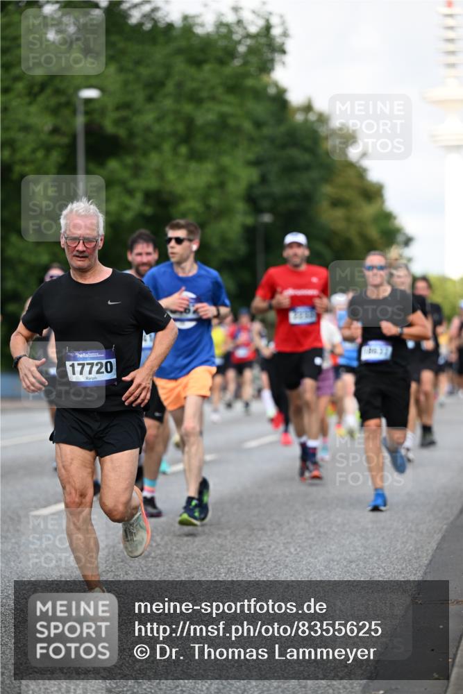 29.06.2025 - hella hamburg halbmarathon Dr. Thomas Lammeyer http://msf.ph/oto/8355625 29.06.2025 09:56:21 Kennedybrücke 1070, 1139, 1220, 1415, 1468, 1512, 1613, 1782, 2233, 3098, 3109, 3124, 3928, 4080, 4497, 4691, 4981, 5476, 5477, 7067, 7191, 7325, 7432, 7451, 7599, 7843, 7865, 7961, 8467, 8664, 9081, 9540, 10000, 10099, 10251, 10741, 10750, 10796, 11346 meine-sportfotos.de