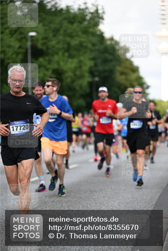 29.06.2025 - hella hamburg halbmarathon Dr. Thomas Lammeyer http://msf.ph/oto/8355670 29.06.2025 09:56:22 Kennedybrücke 1070, 1139, 1220, 1415, 1468, 1512, 1613, 1782, 2233, 3098, 3109, 3124, 3928, 4080, 4497, 4691, 4981, 5476, 5477, 6152, 6716, 7005, 7067, 7191, 7325, 7432, 7451, 7599, 7843, 7865, 7961, 8467, 8664, 9081, 9540, 10000, 10099, 10251, 10741, 10750, 10796, 11346 meine-sportfotos.de
