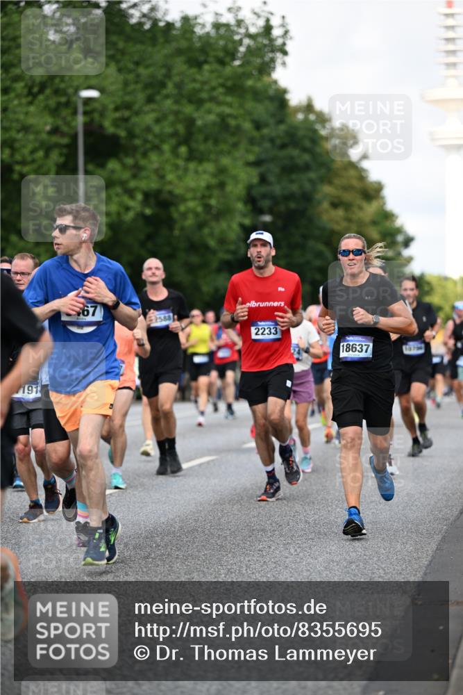 29.06.2025 - hella hamburg halbmarathon Dr. Thomas Lammeyer http://msf.ph/oto/8355695 29.06.2025 09:56:22 Kennedybrücke 1070, 1139, 1220, 1415, 1468, 1512, 1613, 1782, 2233, 3098, 3109, 3124, 3928, 4080, 4497, 4691, 4981, 5476, 5477, 6152, 6716, 7005, 7067, 7191, 7325, 7432, 7451, 7599, 7843, 7865, 7961, 8467, 8664, 9081, 9540, 10000, 10099, 10251, 10741, 10750, 10796, 11346 meine-sportfotos.de