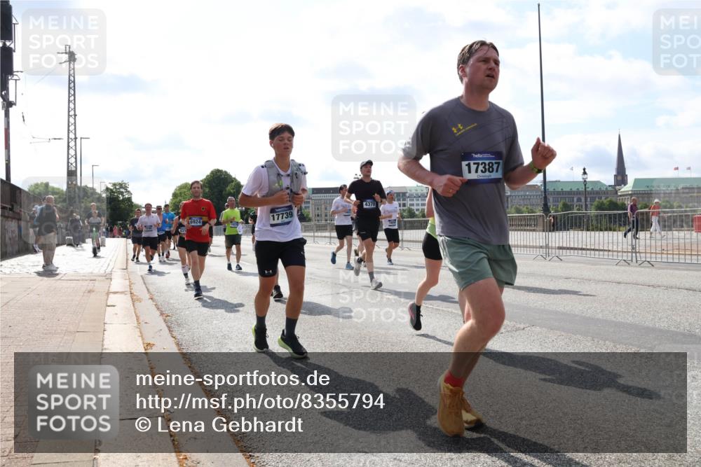 29.06.2025 - hella hamburg halbmarathon Lena Gebhardt http://msf.ph/oto/8355794 29.06.2025 10:01:22 Lombardsbrücke 431, 6924, 17739, 4370, 17387, 1130, 1329, 1387, 1420, 1722, 1724, 1726, 2006, 2091, 2167, 2354, 2363, 2490, 2591, 2936, 3199, 3425, 3625, 3663, 3740, 4068, 4238, 4249, 4319, 4322, 4370, 4649, 4663, 4708, 5547, 5570, 5675, 5870, 6087, 6147, 6281, 0000, 6302, 6487, 6531, 6591, 6835, 6921, 6924, 7287, 7658, 7757, 7759, 7761, 7846, 8030, 8045, 8046, 8191, 8255, 8326, 8392, 8691, 8822, 8926, 9932, 10188, 10271, 10281, 10301, 10383, 10576, 10915, 11043, 11465 meine-sportfotos.de