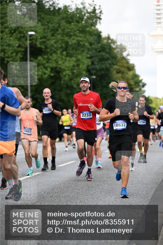 29.06.2025 - hella hamburg halbmarathon Dr. Thomas Lammeyer http://msf.ph/oto/8355911 29.06.2025 09:56:22 Kennedybrücke 1070, 1139, 1220, 1415, 1468, 1512, 1613, 1782, 2233, 3098, 3109, 3124, 3928, 4080, 4497, 4691, 4981, 5476, 5477, 6152, 6716, 7005, 7067, 7191, 7325, 7432, 7451, 7599, 7843, 7865, 7961, 8467, 8664, 9081, 9540, 10000, 10099, 10251, 10741, 10750, 10796, 11346 meine-sportfotos.de