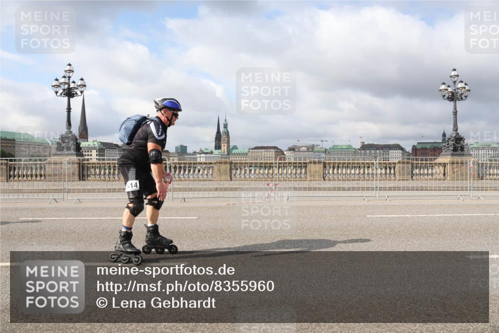 29.06.2025 - hella hamburg halbmarathon Lena Gebhardt http://msf.ph/oto/8355960 29.06.2025 09:09:31 Lombardsbrücke 514 meine-sportfotos.de