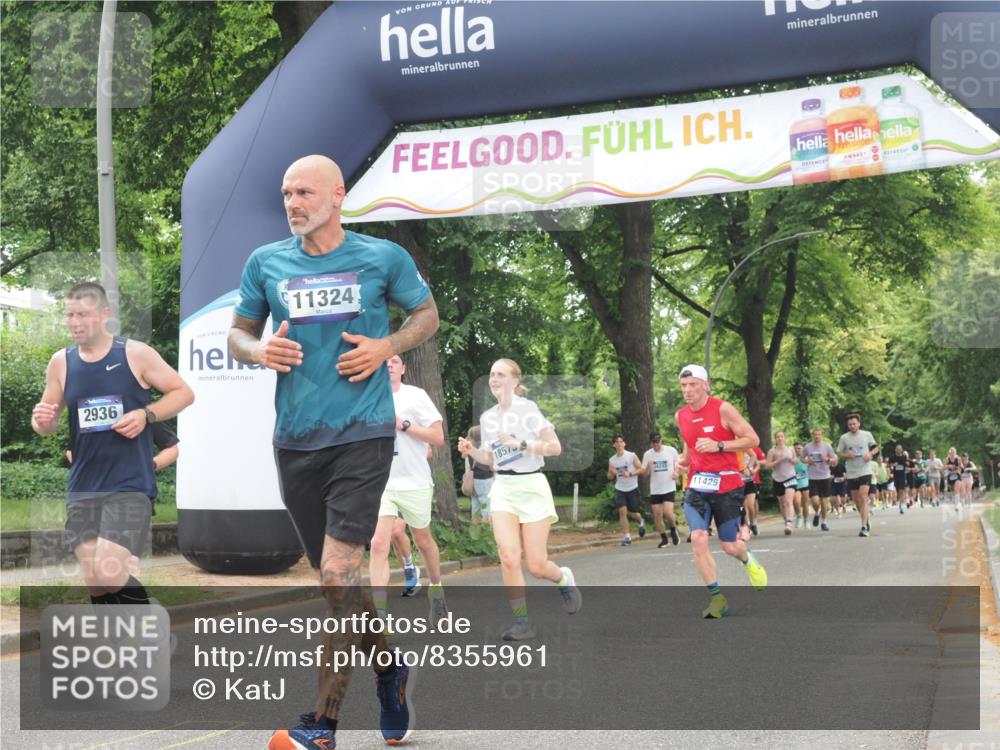 29.06.2025 - hella hamburg halbmarathon KatJ http://msf.ph/oto/8355961 29.06.2025 10:51:50 Zwischen KM18-KM19 2936, 6714 meine-sportfotos.de