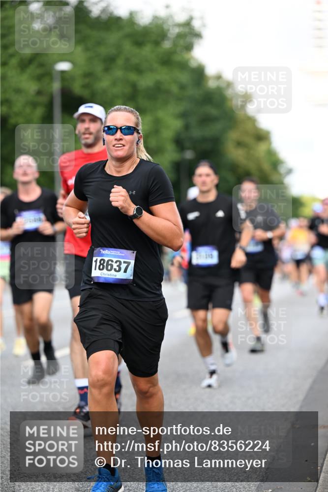 29.06.2025 - hella hamburg halbmarathon Dr. Thomas Lammeyer http://msf.ph/oto/8356224 29.06.2025 09:56:24 Kennedybrücke 1070, 1220, 1415, 1468, 1613, 1782, 2189, 2233, 3098, 3109, 3124, 3917, 3928, 4080, 4277, 4497, 4691, 4981, 5476, 5477, 6152, 6716, 7005, 7067, 7093, 7191, 7325, 7432, 7451, 7599, 7843, 7865, 7961, 8467, 8664, 8694, 9081, 9213, 9540, 10000, 10099, 10251, 10750, 10796, 11346 meine-sportfotos.de