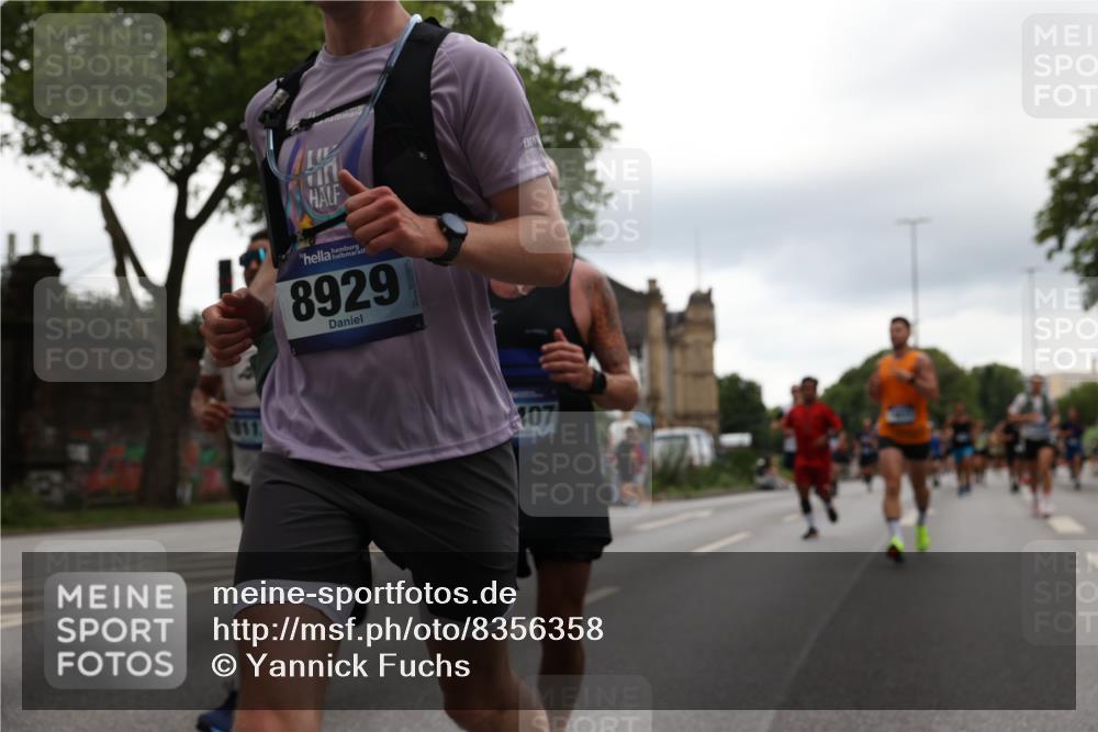 29.06.2025 - hella hamburg halbmarathon Yannick Fuchs http://msf.ph/oto/8356358 29.06.2025 10:53:03 20KM 1285, 1642, 1946, 1951, 2006, 2027, 2348, 2584, 2677, 2855, 2957, 2978, 3181, 3983, 4088, 4592, 5084, 5347, 5633, 6202, 6208, 6636, 6997, 7031, 7223, 7476, 8290, 8929, 9655, 10036, 10759, 10915, 10943, 12633, 13407, 13583, 14375, 14631, 14914, 15232, 15240, 15263, 15284, 15824, 16160, 16341, 16563, 16910, 17017, 17346, 17503, 17630, 17810, 17852, 18112, 18153, 18232, 18266, 18327, 18730, 18954 meine-sportfotos.de