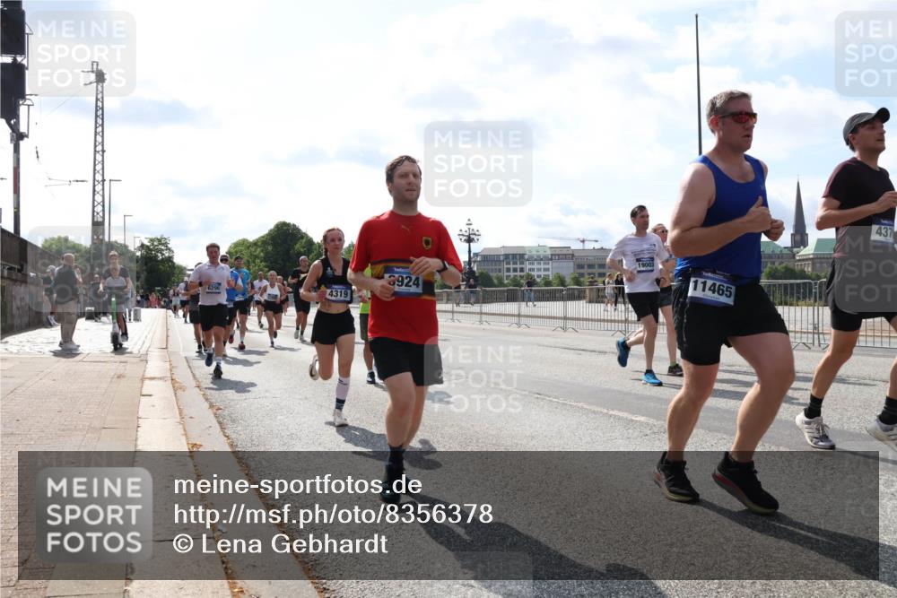 29.06.2025 - hella hamburg halbmarathon Lena Gebhardt http://msf.ph/oto/8356378 29.06.2025 10:01:24 Lombardsbrücke 0000, 4319, 6924, 19003, 11465, 437, 1130, 1329, 1387, 1420, 1653, 1722, 1724, 1726, 2006, 2091, 2167, 2354, 2363, 2490, 2591, 2936, 2957, 3039, 3199, 3425, 3625, 3663, 3740, 4068, 4238, 4249, 4319, 4322, 4370, 4649, 4663, 4708, 5547, 5570, 5675, 5870, 6087, 6147, 6281, 0000, 6302, 6487, 6531, 6591, 6835, 6921, 6924, 7287, 7658, 7757, 7759, 7761, 7846, 8030, 8045, 8046, 8191, 8326, 8392, 8578, 8691, 8822, 8926, 9932, 10188, 10281, 10301, 10383, 10576, 10915, 11043, 11465 meine-sportfotos.de