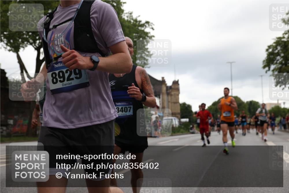 29.06.2025 - hella hamburg halbmarathon Yannick Fuchs http://msf.ph/oto/8356402 29.06.2025 10:53:03 20KM 1285, 1642, 1946, 1951, 2006, 2027, 2348, 2584, 2677, 2855, 2957, 2978, 3181, 3983, 4088, 4592, 5084, 5347, 5633, 6202, 6208, 6636, 6997, 7031, 7223, 7476, 8290, 8929, 9655, 10036, 10759, 10915, 10943, 12633, 13407, 13583, 14375, 14631, 14914, 15232, 15240, 15263, 15284, 15824, 16160, 16341, 16563, 16910, 17017, 17346, 17503, 17630, 17810, 17852, 18112, 18153, 18232, 18266, 18327, 18730, 18954 meine-sportfotos.de