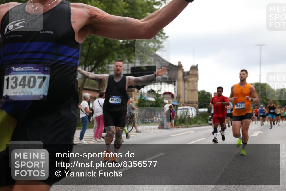 29.06.2025 - hella hamburg halbmarathon Yannick Fuchs http://msf.ph/oto/8356577 29.06.2025 10:53:03 20KM 1285, 1642, 1946, 1951, 2006, 2027, 2348, 2584, 2677, 2855, 2957, 2978, 3181, 3983, 4088, 4592, 5084, 5347, 5633, 6202, 6208, 6636, 6997, 7031, 7223, 7476, 8290, 8929, 9655, 10036, 10759, 10915, 10943, 12633, 13407, 13583, 14375, 14631, 14914, 15232, 15240, 15263, 15284, 15824, 16160, 16341, 16563, 16910, 17017, 17346, 17503, 17630, 17810, 17852, 18112, 18153, 18232, 18266, 18327, 18730, 18954 meine-sportfotos.de