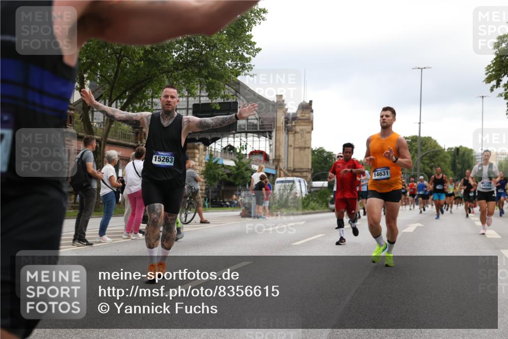 29.06.2025 - hella hamburg halbmarathon Yannick Fuchs http://msf.ph/oto/8356615 29.06.2025 10:53:03 20KM 1285, 1642, 1946, 1951, 2006, 2027, 2348, 2584, 2677, 2855, 2957, 2978, 3181, 3983, 4088, 4592, 5084, 5347, 5633, 6202, 6208, 6636, 6997, 7031, 7223, 7476, 8290, 8929, 9655, 10036, 10759, 10915, 10943, 12633, 13407, 13583, 14375, 14631, 14914, 15232, 15240, 15263, 15284, 15824, 16160, 16341, 16563, 16910, 17017, 17346, 17503, 17630, 17810, 17852, 18112, 18153, 18232, 18266, 18327, 18730, 18954 meine-sportfotos.de