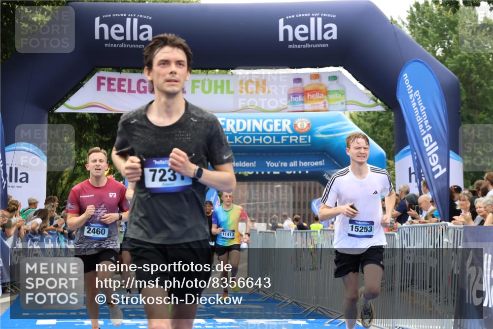 29.06.2025 - hella hamburg halbmarathon Strokosch-Dieckow http://msf.ph/oto/8356643 29.06.2025 10:30:32 Ziel 2460, 2851, 3845, 7231, 8318, 11413, 12049, 15253, 16713, 17322, 18235 meine-sportfotos.de