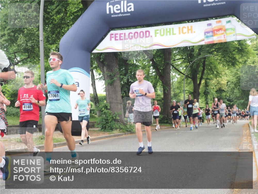 29.06.2025 - hella hamburg halbmarathon KatJ http://msf.ph/oto/8356724 29.06.2025 10:51:58 Zwischen KM18-KM19 1526, 4146, 5742, 0000, 6462, 7935 meine-sportfotos.de