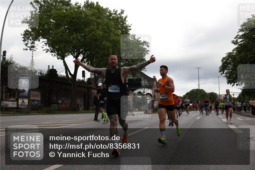 29.06.2025 - hella hamburg halbmarathon Yannick Fuchs http://msf.ph/oto/8356831 29.06.2025 10:53:04 20KM 1285, 1642, 1946, 1951, 2006, 2027, 2348, 2584, 2677, 2855, 2957, 2978, 3181, 3983, 4088, 4592, 5084, 5347, 5633, 6202, 6208, 6636, 6997, 7031, 7223, 7476, 8290, 8929, 9655, 10036, 10759, 10943, 11938, 12633, 13407, 13583, 14375, 14631, 14902, 14914, 15232, 15240, 15263, 15284, 15824, 16160, 16341, 16563, 16910, 17017, 17346, 17503, 17630, 18112, 18153, 18232, 18266, 18327, 18730, 18954, 19015, 19160 meine-sportfotos.de