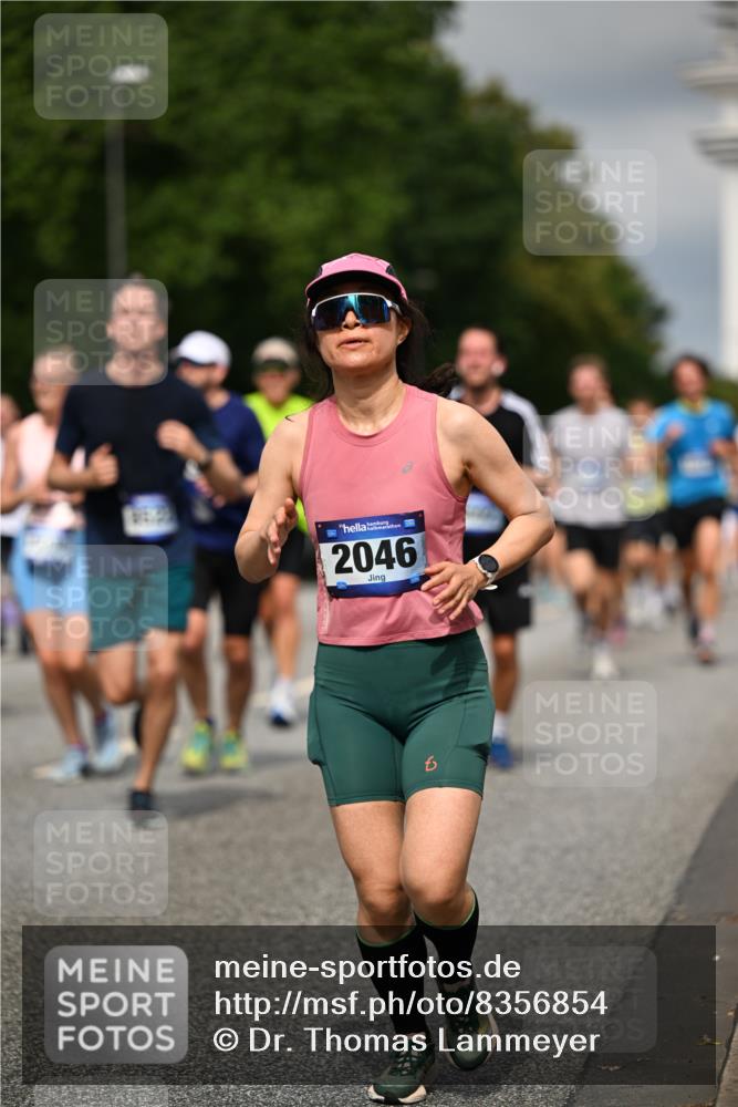 29.06.2025 - hella hamburg halbmarathon Dr. Thomas Lammeyer http://msf.ph/oto/8356854 29.06.2025 10:18:52 Kennedybrücke 1296, 1379, 1575, 1728, 1745, 2046, 2281, 2690, 3454, 3507, 3509, 3691, 4495, 4641, 5608, 5800, 5981, 6181, 6317, 6710, 6724, 7195, 7439, 7446, 7447, 7881, 8239, 8256, 8275, 8522, 8563, 8755, 8854, 8892, 9709, 9911, 9975, 10589, 10717, 10858, 11271 meine-sportfotos.de