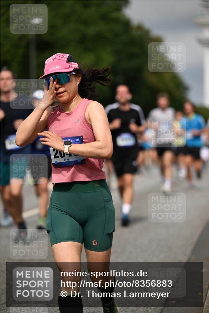 29.06.2025 - hella hamburg halbmarathon Dr. Thomas Lammeyer http://msf.ph/oto/8356883 29.06.2025 10:18:52 Kennedybrücke 1296, 1379, 1575, 1728, 1745, 2046, 2281, 2690, 3454, 3507, 3509, 3691, 4495, 4641, 5608, 5800, 5981, 6181, 6317, 6710, 6724, 7195, 7439, 7446, 7447, 7881, 8239, 8256, 8275, 8522, 8563, 8755, 8854, 8892, 9709, 9911, 9975, 10589, 10717, 10858, 11271 meine-sportfotos.de