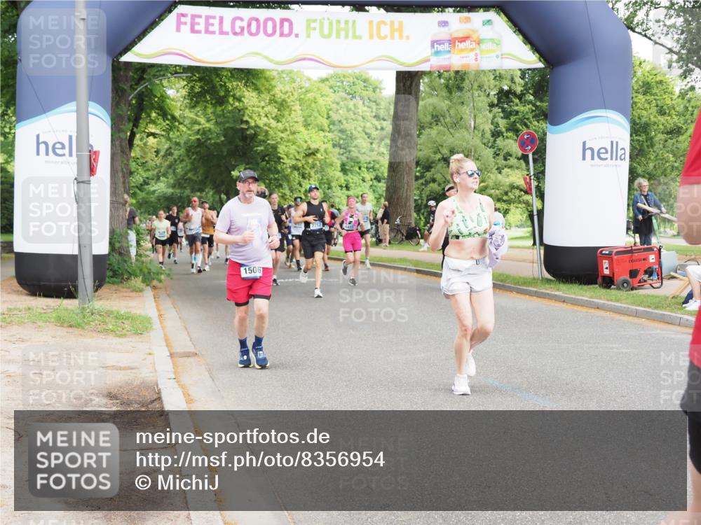 29.06.2025 - hella hamburg halbmarathon MichiJ http://msf.ph/oto/8356954 29.06.2025 10:42:05 Zwischen KM18-KM19 1193, 1506, 2252, 3652, 4231, 4897, 6355, 7221, 8223, 10368, 10376, 12483, 15389, 15818, 16879, 18031, 18181, 19000 meine-sportfotos.de