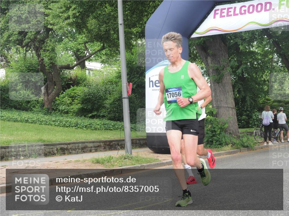 29.06.2025 - hella hamburg halbmarathon KatJ http://msf.ph/oto/8357005 29.06.2025 10:22:03 Zwischen KM18-KM19  meine-sportfotos.de