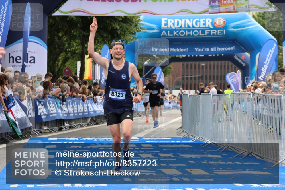 29.06.2025 - hella hamburg halbmarathon Strokosch-Dieckow http://msf.ph/oto/8357223 29.06.2025 10:30:09 Ziel 1758, 2689, 3189, 8190, 8323, 9634, 10270, 12308, 12691, 15507, 17768 meine-sportfotos.de