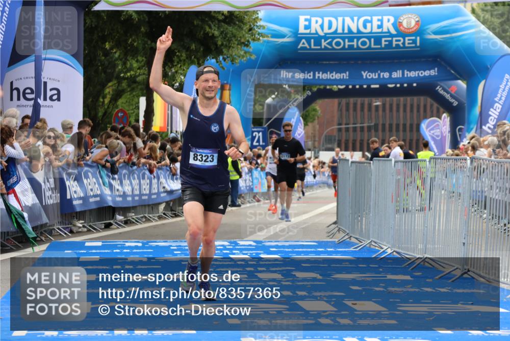 29.06.2025 - hella hamburg halbmarathon Strokosch-Dieckow http://msf.ph/oto/8357365 29.06.2025 10:30:09 Ziel 1758, 2689, 3189, 8190, 8323, 9634, 10270, 12308, 12691, 15507, 17768 meine-sportfotos.de