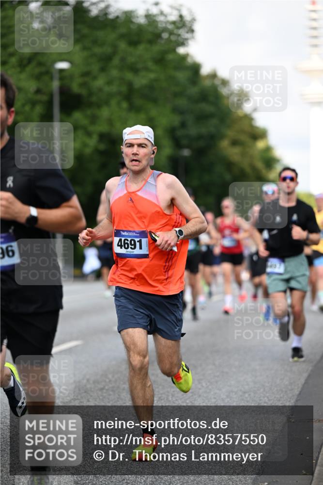 29.06.2025 - hella hamburg halbmarathon Dr. Thomas Lammeyer http://msf.ph/oto/8357550 29.06.2025 09:56:28 Kennedybrücke 1012, 1070, 1220, 1415, 1468, 1613, 1735, 1782, 2048, 2189, 2233, 2590, 2970, 3021, 3098, 3109, 3124, 3304, 3907, 3917, 3928, 4080, 4277, 4497, 4691, 4933, 4981, 5476, 5477, 5682, 6152, 6716, 7005, 7067, 7093, 7191, 7325, 7432, 7451, 7599, 7843, 7865, 8145, 8467, 8664, 8694, 8722, 9081, 9213, 9538, 9540, 10000, 10099, 10251, 10313, 10750, 10796, 10969, 11153, 11346 meine-sportfotos.de