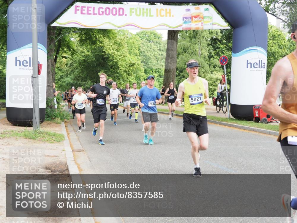 29.06.2025 - hella hamburg halbmarathon MichiJ http://msf.ph/oto/8357585 29.06.2025 10:42:12 Zwischen KM18-KM19 2252, 2612, 3177, 3861, 5021, 6082, 6084, 6433, 6569, 8863, 11499, 11568, 13470, 14818, 14845, 15184, 15484, 15854, 16327, 16521, 16527 meine-sportfotos.de