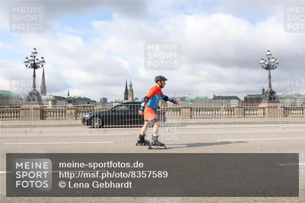 29.06.2025 - hella hamburg halbmarathon Lena Gebhardt http://msf.ph/oto/8357589 29.06.2025 09:09:32 Lombardsbrücke  meine-sportfotos.de