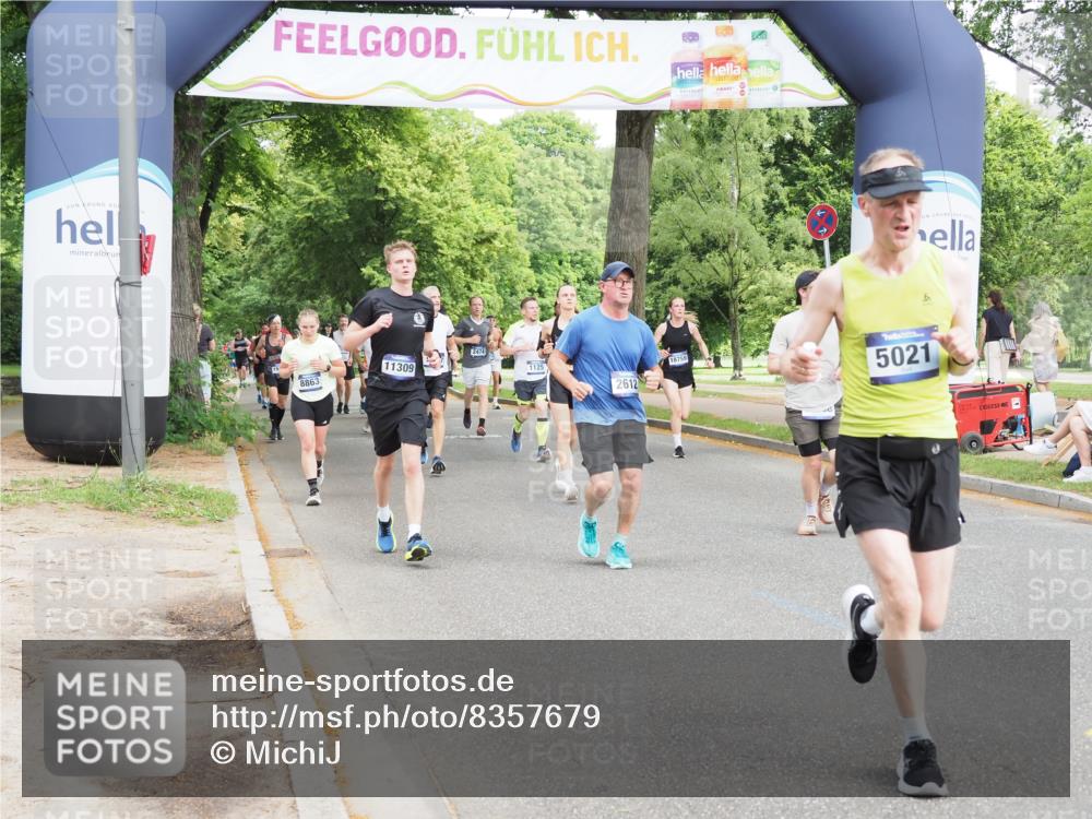 29.06.2025 - hella hamburg halbmarathon MichiJ http://msf.ph/oto/8357679 29.06.2025 10:42:13 Zwischen KM18-KM19 2252, 2612, 3177, 3861, 5021, 6082, 6084, 6433, 6569, 8863, 9562, 11309, 11499, 11568, 13470, 14818, 14845, 15184, 15484, 15854, 16327, 16521, 16527 meine-sportfotos.de