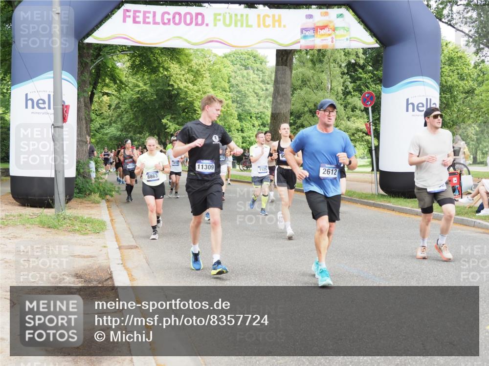 29.06.2025 - hella hamburg halbmarathon MichiJ http://msf.ph/oto/8357724 29.06.2025 10:42:14 Zwischen KM18-KM19 1125, 2612, 3177, 3861, 5021, 6082, 6084, 6433, 6569, 8863, 9562, 11309, 11499, 11568, 13470, 14818, 14845, 15184, 15484, 15854, 16327, 16521, 16527, 18759, 19047 meine-sportfotos.de