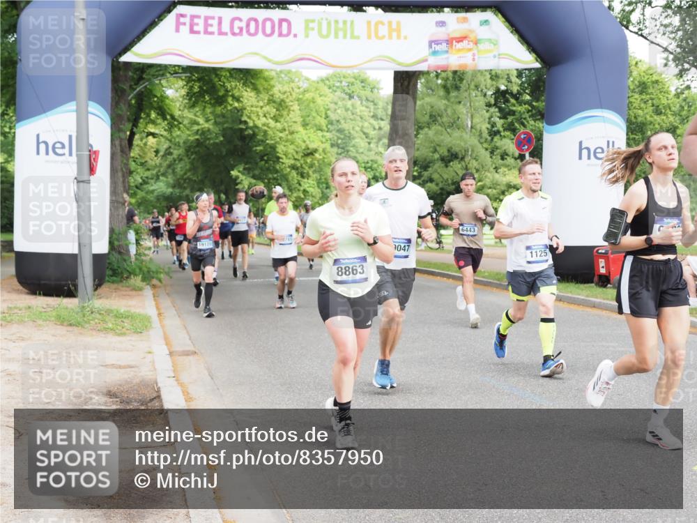 29.06.2025 - hella hamburg halbmarathon MichiJ http://msf.ph/oto/8357950 29.06.2025 10:42:16 Zwischen KM18-KM19 1125, 2474, 2612, 3177, 3861, 5021, 6082, 6084, 6443, 6569, 8863, 9562, 11309, 11568, 13470, 14818, 14845, 15184, 16009, 16327, 16521, 16527, 18759, 19047 meine-sportfotos.de