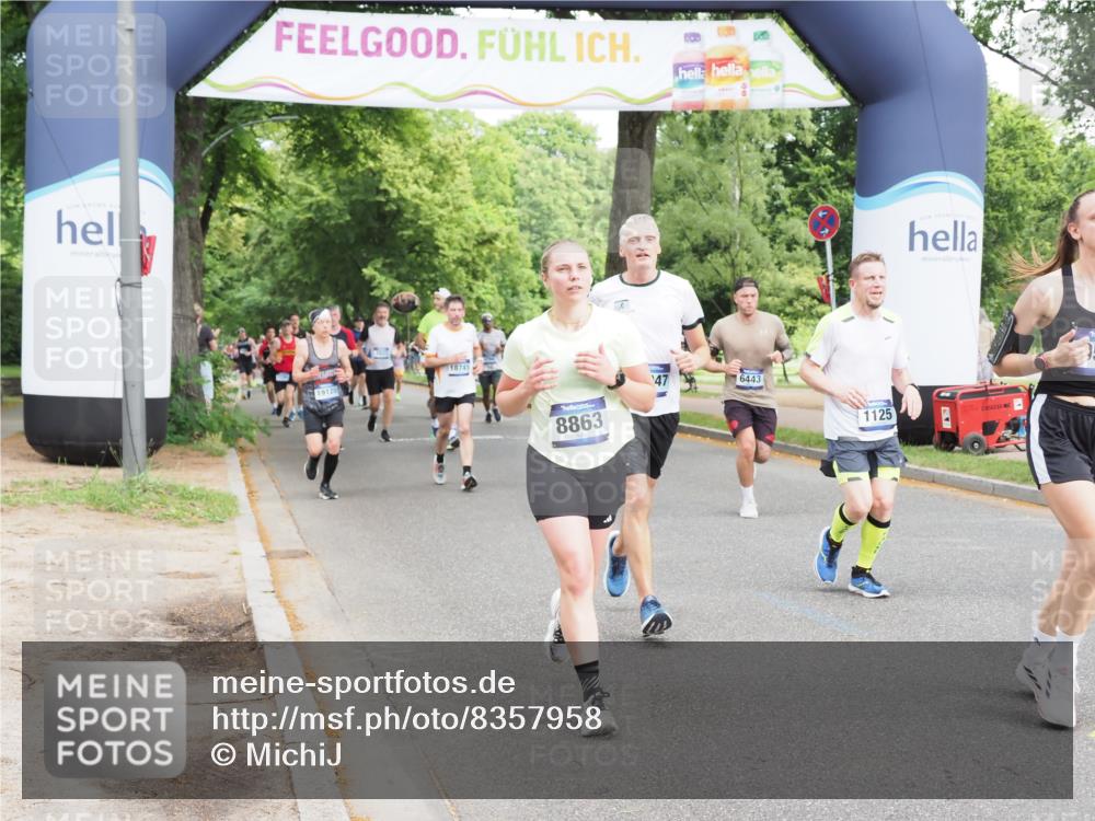 29.06.2025 - hella hamburg halbmarathon MichiJ http://msf.ph/oto/8357958 29.06.2025 10:42:16 Zwischen KM18-KM19 1125, 2474, 2612, 3177, 3861, 5021, 6082, 6084, 6443, 6569, 8863, 9562, 11309, 11568, 13470, 14818, 14845, 15184, 16009, 16327, 16521, 16527, 18759, 19047 meine-sportfotos.de