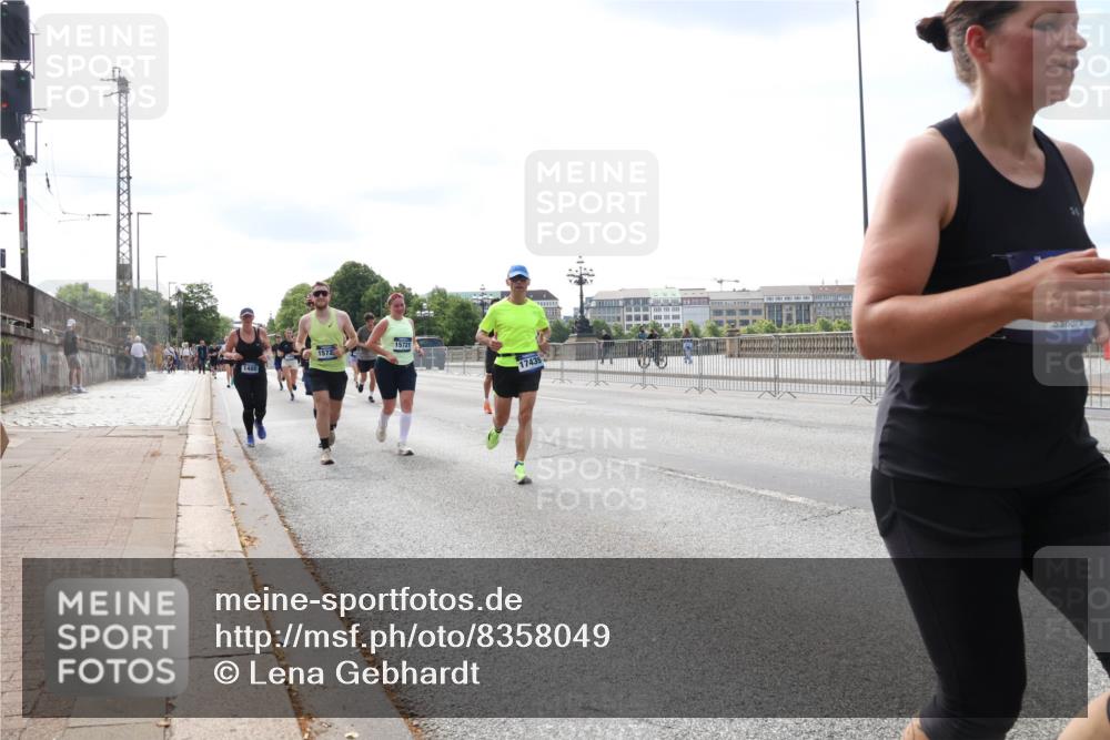 29.06.2025 - hella hamburg halbmarathon Lena Gebhardt http://msf.ph/oto/8358049 29.06.2025 10:14:00 Lombardsbrücke 1480, 1572, 15721, 17439, 1131, 1194, 1480, 1890, 2055, 2359, 2721, 2904, 2987, 3939, 4001, 4032, 4795, 4962, 5232, 5631, 5719, 6026, 6287, 6710, 6717, 6724, 7442, 7462, 7913, 7991, 8001, 8057, 8279, 8409, 8673, 9128, 9631, 9845, 9886, 10442, 10443, 10977, 11441, 11987, 12313, 12797, 12928, 12929, 12938, 13285, 13788, 15085, 15482, 15663, 15721, 15722, 15840, 16491, 17439, 17472, 17985, 18041, 18231, 18236, 18239 meine-sportfotos.de