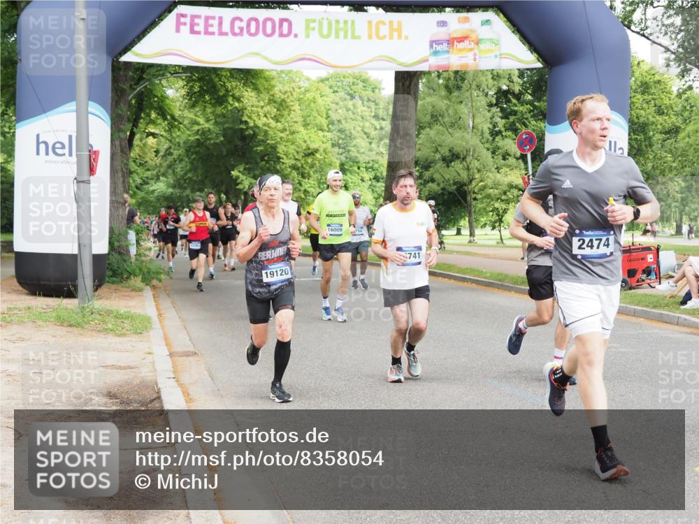 29.06.2025 - hella hamburg halbmarathon MichiJ http://msf.ph/oto/8358054 29.06.2025 10:42:18 Zwischen KM18-KM19 1125, 2474, 2612, 3037, 5672, 6443, 8863, 9562, 11309, 11568, 12858, 13470, 14845, 15184, 16009, 16327, 16521, 18741, 18759, 19047, 19120 meine-sportfotos.de