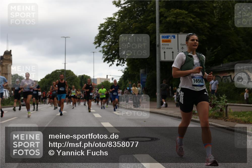 29.06.2025 - hella hamburg halbmarathon Yannick Fuchs http://msf.ph/oto/8358077 29.06.2025 10:53:06 20KM 1285, 1642, 1946, 1951, 2006, 2027, 2348, 2584, 2677, 2855, 2957, 2978, 3181, 3279, 3983, 4088, 4592, 5084, 5347, 5633, 5885, 6202, 6208, 6220, 6636, 6997, 7031, 7223, 7476, 8290, 8929, 9655, 10036, 10759, 10943, 11935, 11938, 12633, 13407, 13583, 14375, 14567, 14631, 14902, 14914, 14965, 15232, 15240, 15263, 15284, 15824, 16160, 16341, 16563, 16910, 17017, 17346, 17503, 17630, 18112, 18153, 18232, 18266, 18327, 18954, 19015, 19160 meine-sportfotos.de