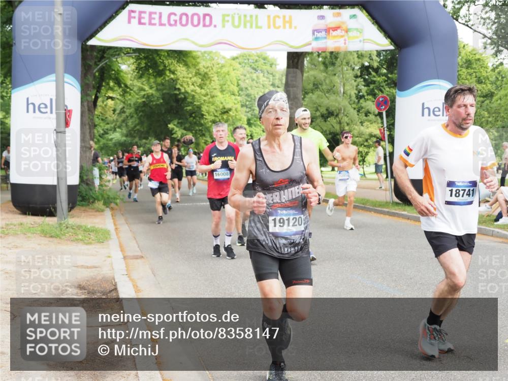 29.06.2025 - hella hamburg halbmarathon MichiJ http://msf.ph/oto/8358147 29.06.2025 10:42:19 Zwischen KM18-KM19 1125, 2474, 2612, 3037, 3794, 5672, 6443, 8863, 9562, 11309, 11568, 12858, 14845, 16008, 16009, 16327, 18741, 18759, 19047, 19120 meine-sportfotos.de