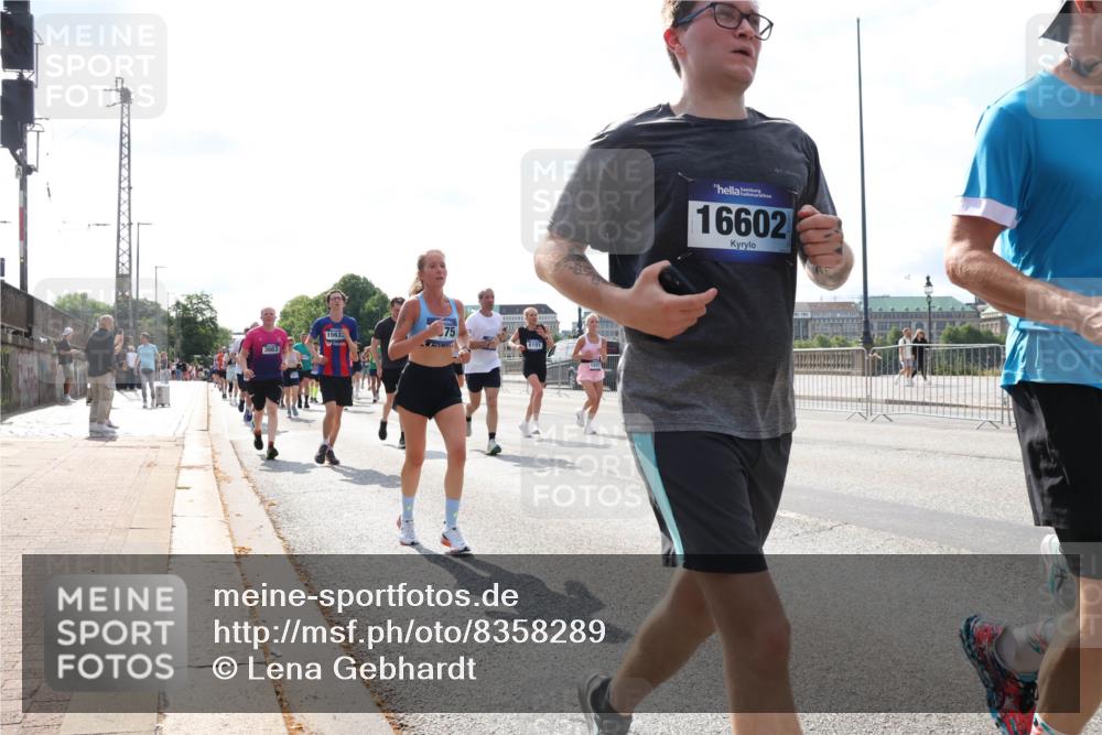 29.06.2025 - hella hamburg halbmarathon Lena Gebhardt http://msf.ph/oto/8358289 29.06.2025 10:01:29 Lombardsbrücke 3663, 1563, 75, 8191, 16602, 1130, 1184, 1329, 1387, 1420, 1464, 1653, 1722, 1724, 1726, 1729, 1940, 2006, 2091, 2167, 2354, 2363, 2490, 2591, 2806, 2936, 2957, 3039, 3199, 3425, 3625, 3663, 4068, 4238, 4249, 4319, 4322, 4370, 4649, 4663, 5547, 5570, 5602, 5603, 5675, 6087, 6281, 0000, 6302, 6487, 6531, 6591, 6835, 6921, 6924, 7287, 7846, 8030, 8045, 8046, 8191, 8392, 8578, 8691, 8822, 8926, 9932, 10188, 10281, 10301, 10383, 10576, 10915, 11043, 11465 meine-sportfotos.de