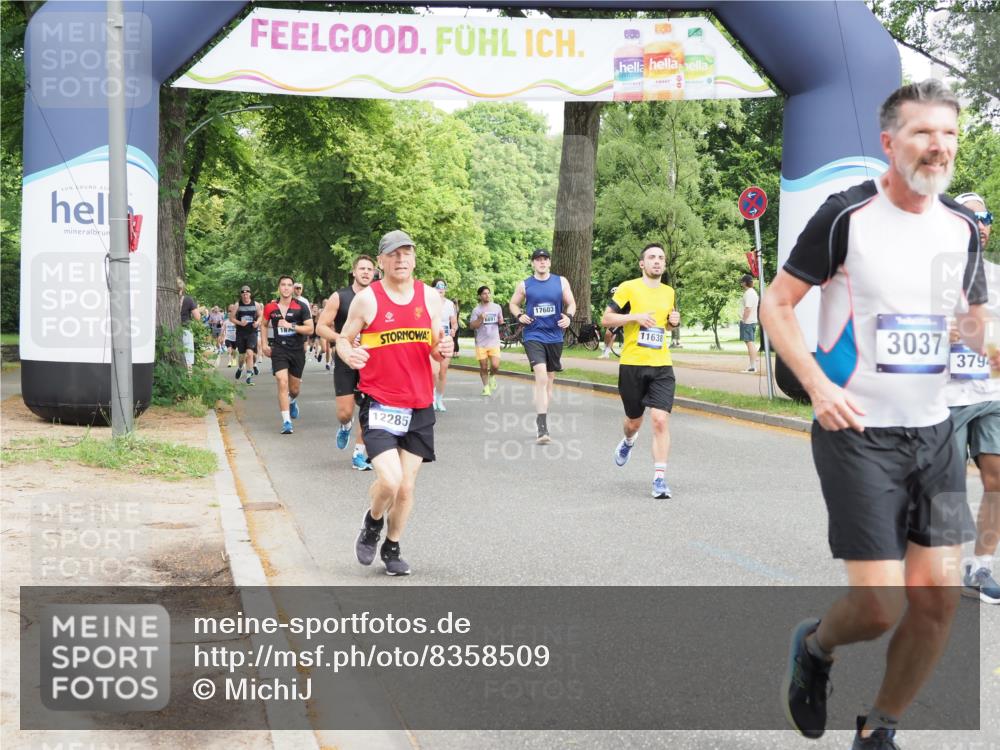 29.06.2025 - hella hamburg halbmarathon MichiJ http://msf.ph/oto/8358509 29.06.2025 10:42:22 Zwischen KM18-KM19 1125, 2474, 3037, 3794, 5672, 6443, 11638, 12858, 16008, 16009, 17603, 18741, 18759, 19047, 19120 meine-sportfotos.de