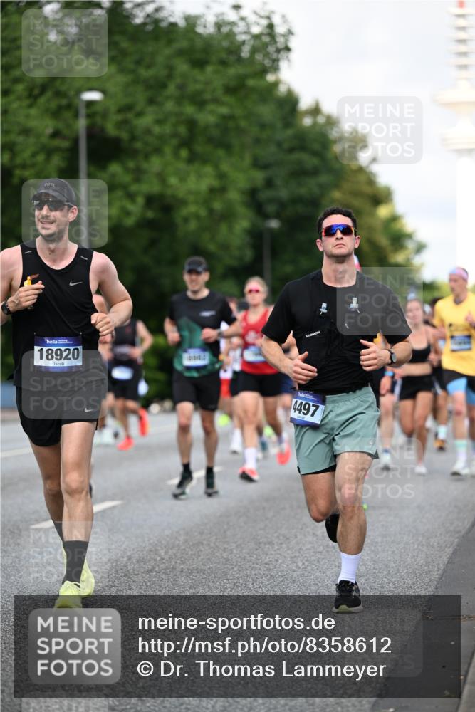 29.06.2025 - hella hamburg halbmarathon Dr. Thomas Lammeyer http://msf.ph/oto/8358612 29.06.2025 09:56:29 Kennedybrücke 1012, 1070, 1220, 1415, 1468, 1613, 1735, 1782, 2048, 2189, 2233, 2590, 2970, 3021, 3098, 3109, 3124, 3304, 3907, 3917, 3928, 4080, 4277, 4497, 4691, 4933, 4981, 5476, 5477, 5682, 6152, 6716, 7005, 7067, 7093, 7191, 7325, 7432, 7451, 7599, 7843, 7865, 8145, 8467, 8664, 8694, 8722, 9081, 9213, 9538, 9540, 10000, 10099, 10208, 10251, 10313, 10750, 10796, 10969, 11153, 11346 meine-sportfotos.de
