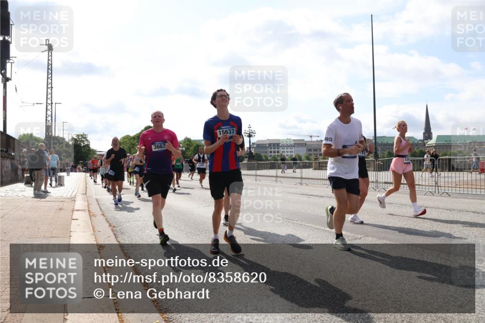 29.06.2025 - hella hamburg halbmarathon Lena Gebhardt http://msf.ph/oto/8358620 29.06.2025 10:01:31 Lombardsbrücke 3663, 15637, 151, 1130, 1184, 1329, 1387, 1420, 1464, 1653, 1722, 1724, 1729, 1881, 1940, 2006, 2091, 2167, 2354, 2363, 2490, 2591, 2806, 2936, 2957, 3039, 3199, 3425, 3663, 4068, 4249, 4319, 4322, 4328, 4370, 4649, 4663, 5547, 5570, 5602, 5603, 5675, 6087, 6281, 0000, 6302, 6487, 6591, 6835, 6921, 6924, 7287, 7846, 8030, 8045, 8046, 8191, 8392, 8578, 8691, 8822, 8926, 9932, 10188, 10281, 10301, 10383, 10576, 10915, 11043, 11465 meine-sportfotos.de