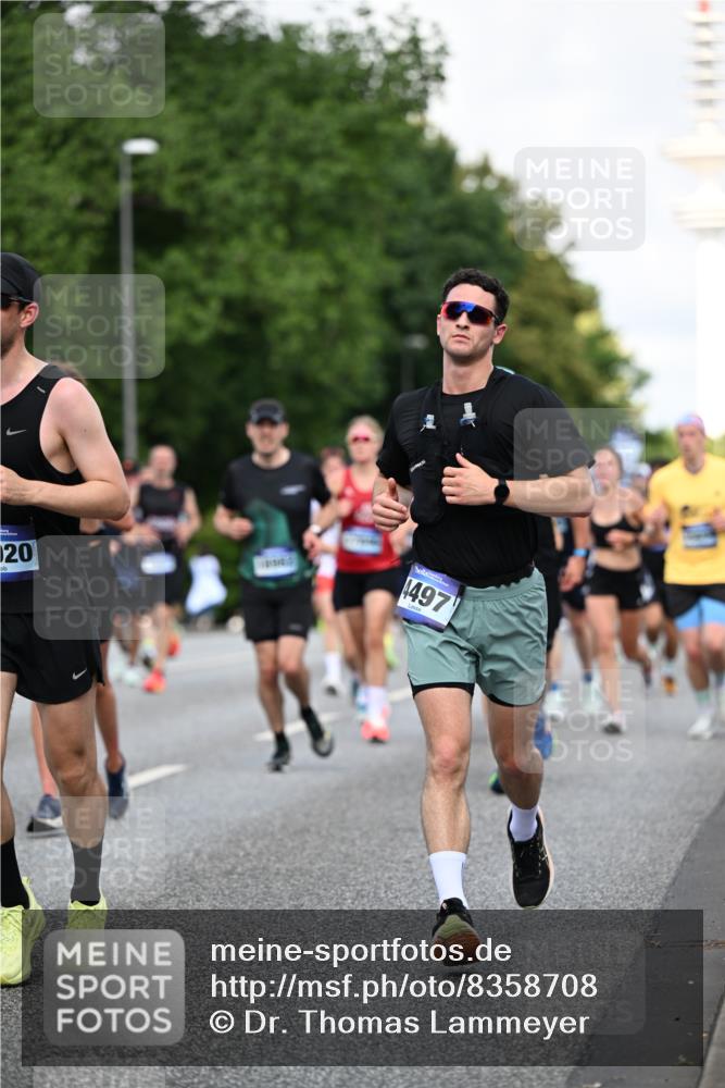 29.06.2025 - hella hamburg halbmarathon Dr. Thomas Lammeyer http://msf.ph/oto/8358708 29.06.2025 09:56:29 Kennedybrücke 1012, 1070, 1220, 1415, 1468, 1613, 1735, 1782, 2048, 2189, 2233, 2590, 2970, 3021, 3098, 3109, 3124, 3304, 3907, 3917, 3928, 4080, 4277, 4497, 4691, 4933, 4981, 5476, 5477, 5682, 6152, 6716, 7005, 7067, 7093, 7191, 7325, 7432, 7451, 7599, 7843, 7865, 8145, 8467, 8664, 8694, 8722, 9081, 9213, 9538, 9540, 10000, 10099, 10208, 10251, 10313, 10750, 10796, 10969, 11153, 11346 meine-sportfotos.de
