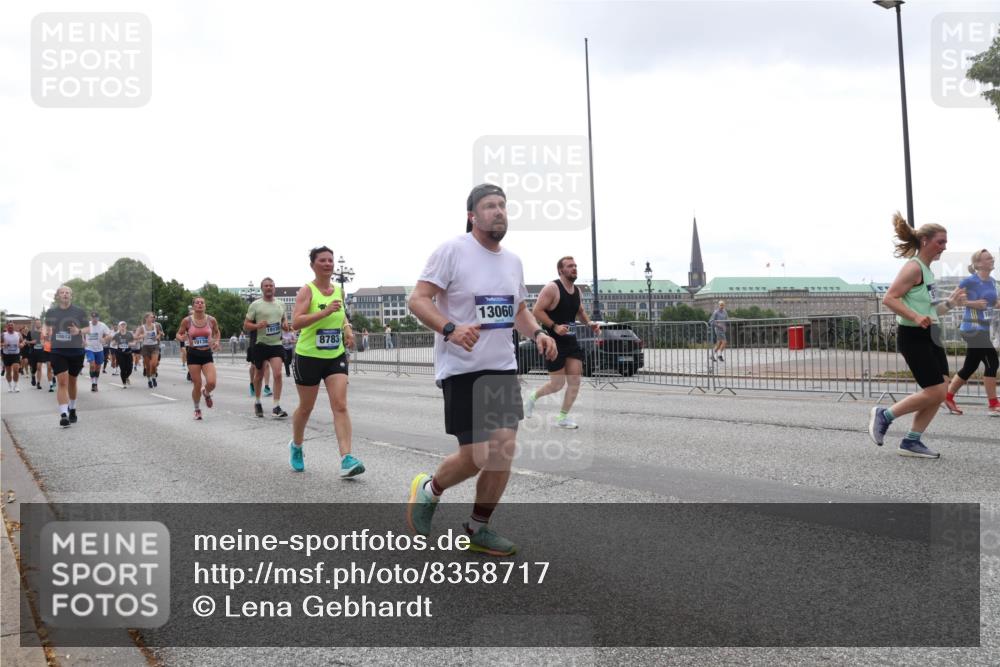 29.06.2025 - hella hamburg halbmarathon Lena Gebhardt http://msf.ph/oto/8358717 29.06.2025 10:39:07 Lombardsbrücke 19135, 8783, 13060, 180, 56, 1232, 1390, 1451, 1760, 1856, 1883, 2092, 2524, 2534, 2571, 2574, 2693, 2843, 2893, 2998, 3275, 3307, 3353, 3726, 3727, 3745, 3927, 4257, 4259, 4260, 4316, 4320, 4410, 4523, 4603, 4659, 4855, 4882, 4964, 5913, 6062, 6112, 6342, 6343, 6611, 6875, 7263, 7341, 7501, 7506, 7524, 7589, 7815, 7849, 8203, 8243, 8367, 8457, 8783, 9393, 9420, 9446, 9708, 9974, 9977, 10001, 10072, 10315, 10516, 10554, 13060 meine-sportfotos.de