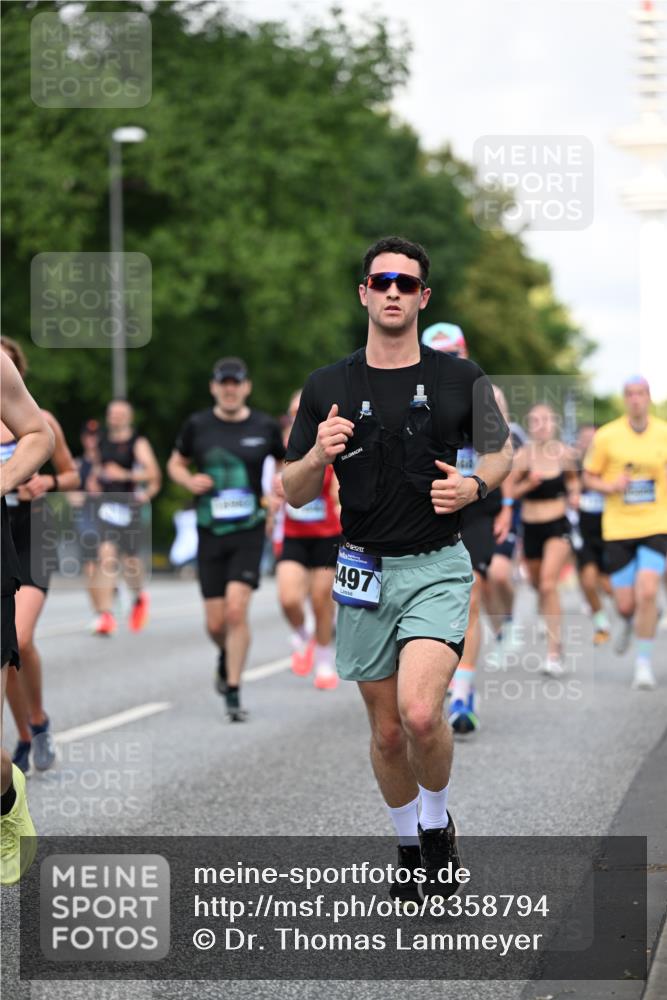 29.06.2025 - hella hamburg halbmarathon Dr. Thomas Lammeyer http://msf.ph/oto/8358794 29.06.2025 09:56:30 Kennedybrücke 1012, 1070, 1415, 1468, 1613, 1735, 1782, 2048, 2189, 2233, 2590, 2970, 3021, 3098, 3109, 3124, 3304, 3907, 3917, 3928, 4080, 4277, 4497, 4691, 4933, 4981, 5476, 5477, 5682, 6152, 6716, 7005, 7067, 7093, 7191, 7325, 7451, 7599, 7843, 7865, 8145, 8467, 8664, 8694, 8722, 9081, 9213, 9232, 9374, 9538, 9540, 10000, 10099, 10208, 10313, 10750, 10796, 10969, 11153, 11291, 11346 meine-sportfotos.de