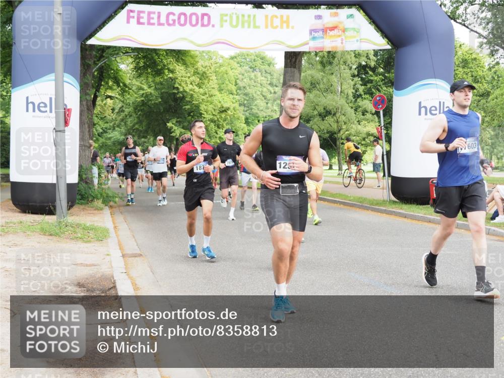 29.06.2025 - hella hamburg halbmarathon MichiJ http://msf.ph/oto/8358813 29.06.2025 10:42:24 Zwischen KM18-KM19 1877, 2474, 3037, 3794, 5672, 6891, 11638, 12523, 12858, 16008, 16009, 16108, 17603, 18741, 19120 meine-sportfotos.de