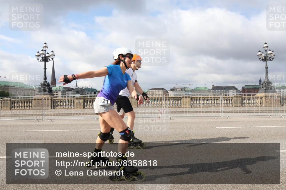 29.06.2025 - hella hamburg halbmarathon Lena Gebhardt http://msf.ph/oto/8358818 29.06.2025 09:09:36 Lombardsbrücke 521 meine-sportfotos.de
