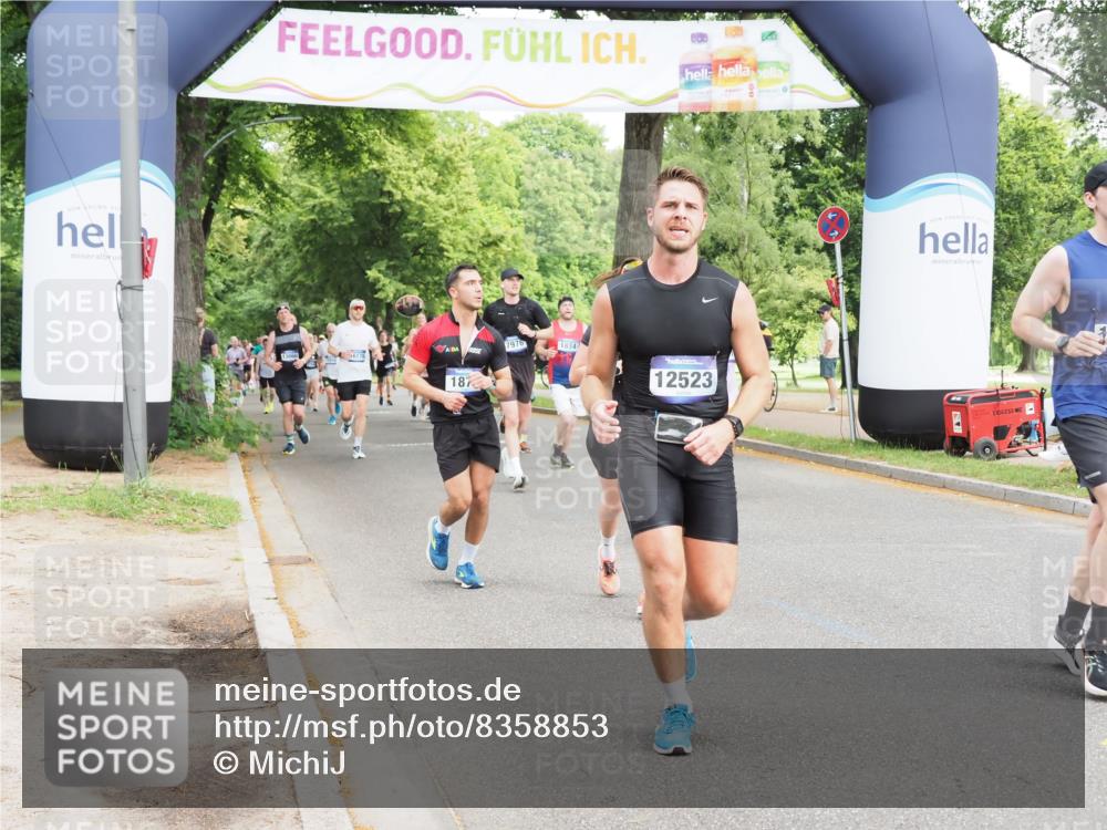 29.06.2025 - hella hamburg halbmarathon MichiJ http://msf.ph/oto/8358853 29.06.2025 10:42:24 Zwischen KM18-KM19 1877, 2474, 3037, 3794, 5672, 6891, 11638, 12523, 12858, 16008, 16009, 16108, 17603, 18741, 19120 meine-sportfotos.de