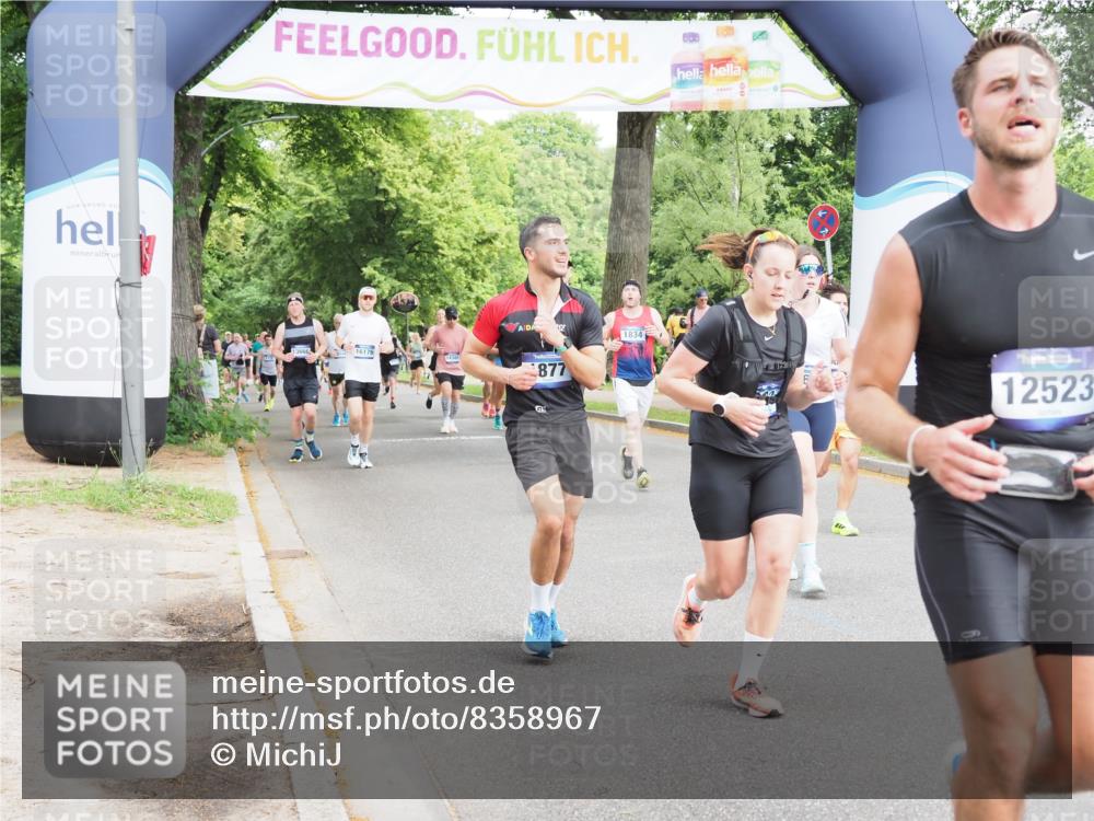 29.06.2025 - hella hamburg halbmarathon MichiJ http://msf.ph/oto/8358967 29.06.2025 10:42:25 Zwischen KM18-KM19 1877, 3037, 3794, 5672, 6891, 11638, 12523, 12858, 16008, 16108, 16176, 17603, 18741, 19120 meine-sportfotos.de