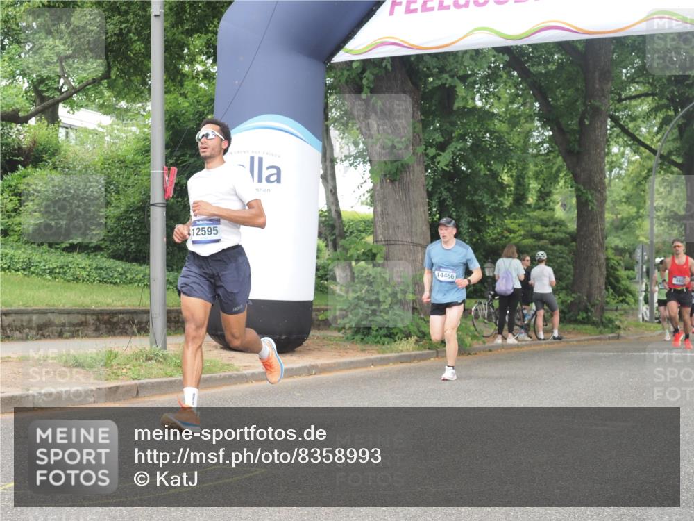 29.06.2025 - hella hamburg halbmarathon KatJ http://msf.ph/oto/8358993 29.06.2025 10:22:18 Zwischen KM18-KM19 7723 meine-sportfotos.de