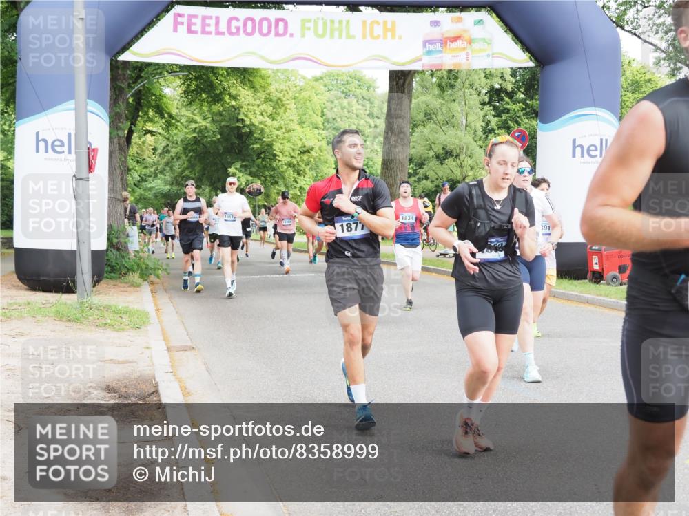 29.06.2025 - hella hamburg halbmarathon MichiJ http://msf.ph/oto/8358999 29.06.2025 10:42:25 Zwischen KM18-KM19 1877, 3037, 3794, 5672, 6891, 11638, 12523, 12858, 16008, 16108, 16176, 17603, 18741, 19120 meine-sportfotos.de