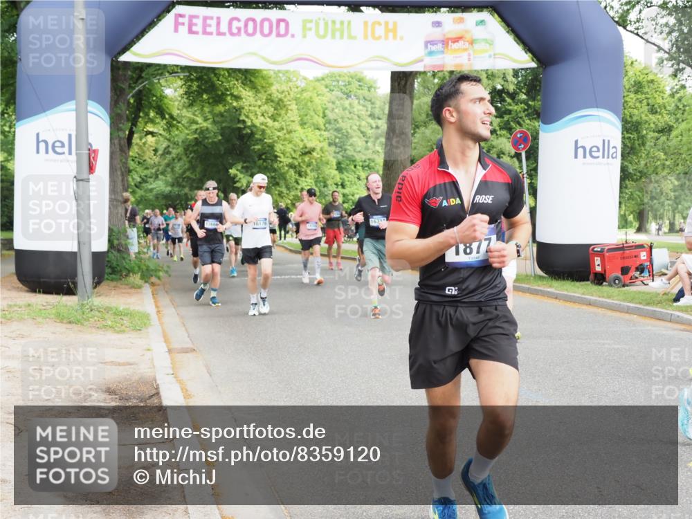 29.06.2025 - hella hamburg halbmarathon MichiJ http://msf.ph/oto/8359120 29.06.2025 10:42:26 Zwischen KM18-KM19 1834, 1877, 3794, 6891, 7976, 11638, 12523, 12858, 16008, 16108, 16176, 16334, 17603 meine-sportfotos.de